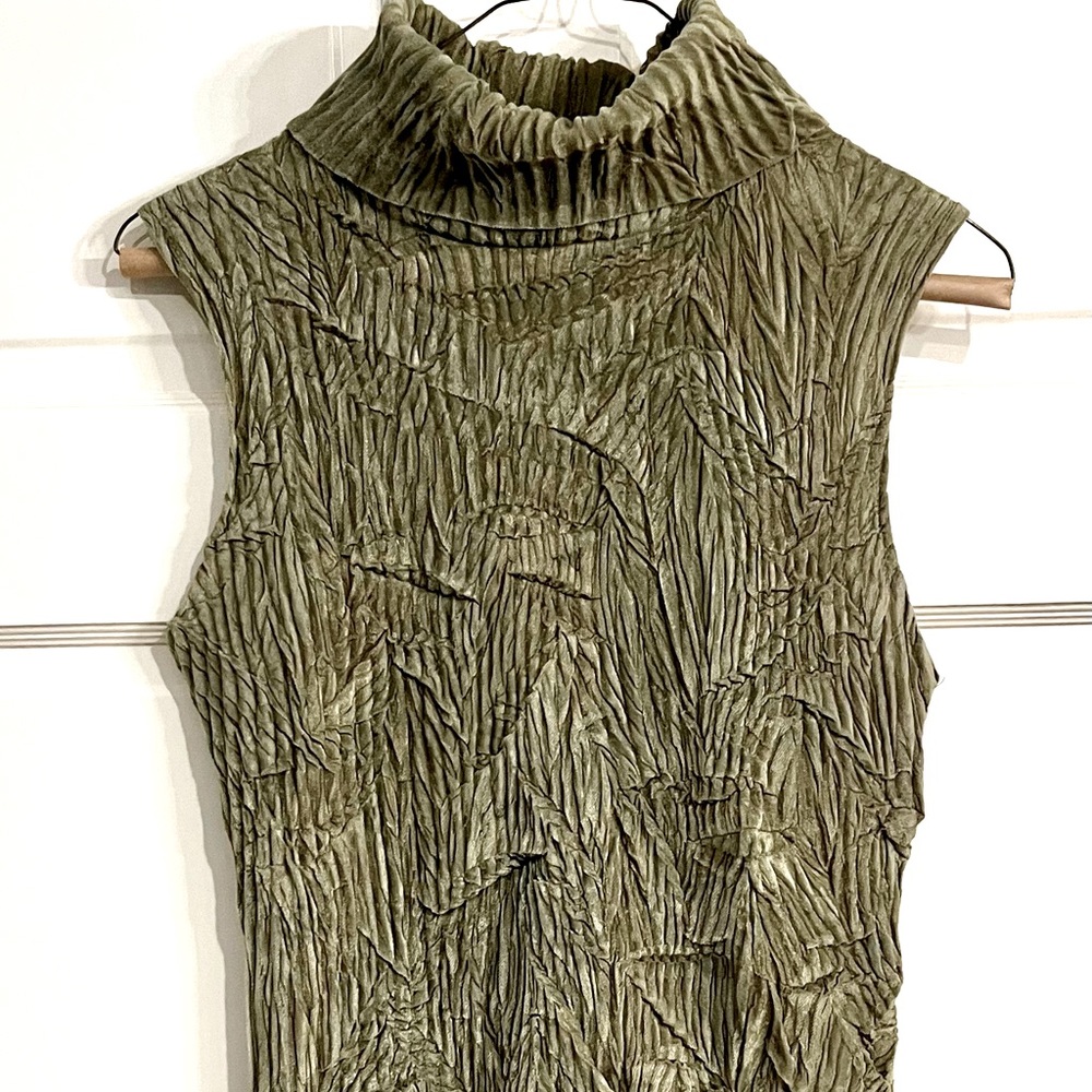 Komarov Sleeveless Tank